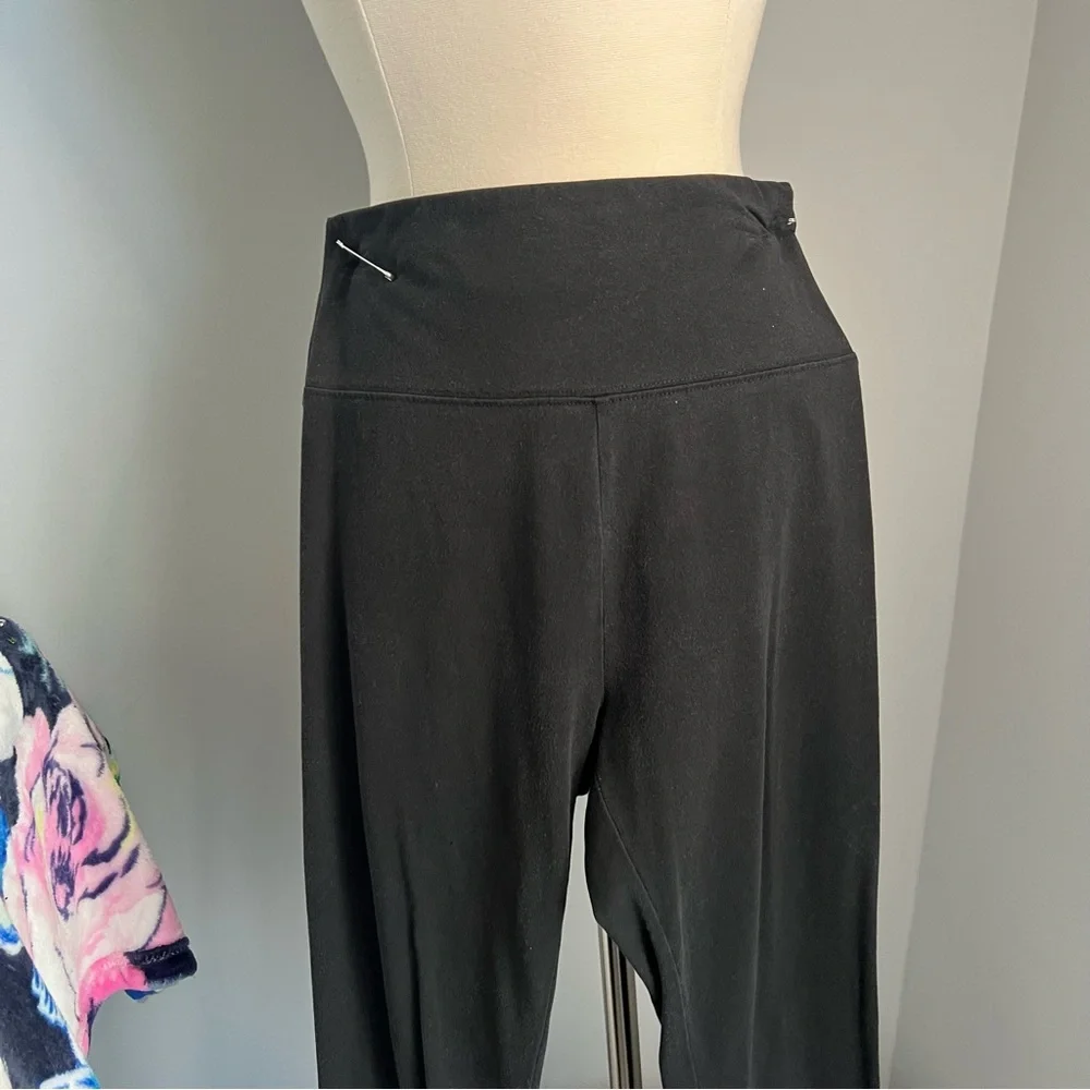 American Eagle Outfitters M Black Hi-Rise Leggings